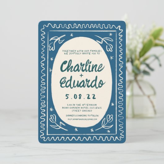 Blauwe golvende handschrift moderne bruiloft kaart (Staand voorkant)