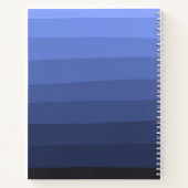 Blauwe golvende tinten gepersonaliseerde tekst notitieboek (Achterkant)