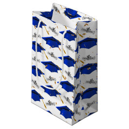 Blauwe gradatiekappen met diploma's klein cadeauzakje