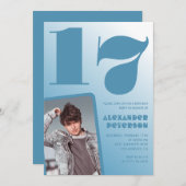 Blauwe gradiënt 17e verjaardag uitnodigingen Boy F (Voorkant / Achterkant)
