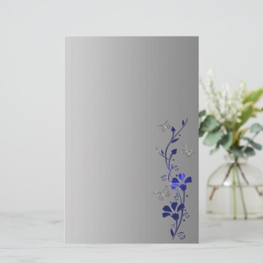 Blauwe, Grijze Bloemenvlinders Bruiloft Stationery Briefpapier (Staand voorkant)