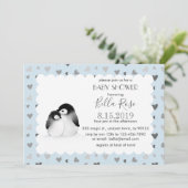 Blauwe grijze harten Penguins Baby Shower Invitati Kaart (Staand voorkant)