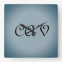 Blauwe grijze klokken en horloges