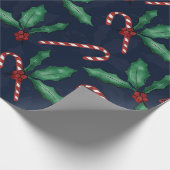 Blauwe groene Holly Leaves Red Berries Candy Cane Cadeaupapier (Hoek)