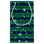 Blauwe groene strepen met sterren en regendruppels klein cadeauzakje (Achterkant)