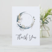 Blauwe halve maan met witte bloemen bedankkaart (Staand voorkant)