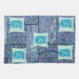 blauwe handdoek voor groene keuken