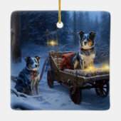 Blauwe Heeler Sneeuwslee Kerstdecoratie Keramisch Ornament (Achterkant)