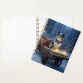 Blauwe Heeler Sneeuwslee Kerstdecoratie Planner (Display)