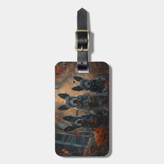 Blauwe heler Halloween nacht Doggy Delight Bagagelabel (Voorkant verticaal)