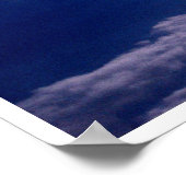 Blauwe hemel door wolken poster (Hoek)
