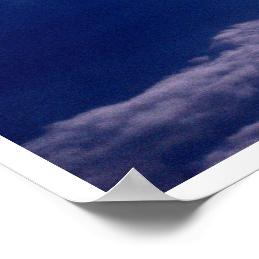 Blauwe hemel door wolken poster (Hoek)
