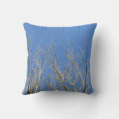 Blauwe hemel en boomtakken kussen (Achterkant)