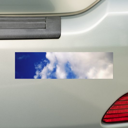 Blauwe hemel en wolken bumpersticker (Op auto)