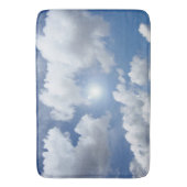 Blauwe hemel, wolken, jouw tekst en ideeën badmat (Voorkant Verticaal)