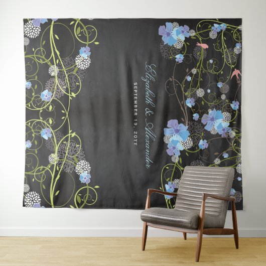 Blauwe Hibiscus & Zwaluwn Florale Trouw Achtergron Wandkleed (In Situ (horizontaal))