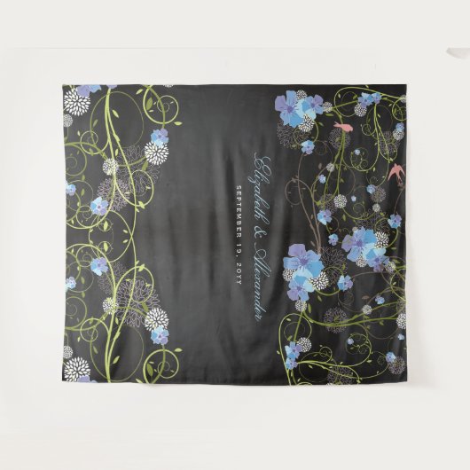 Blauwe Hibiscus & Zwaluwn Florale Trouw Achtergron Wandkleed (Voorkant (horizontaal))