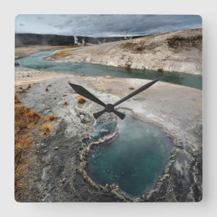 Blauwe hol vierkante klok