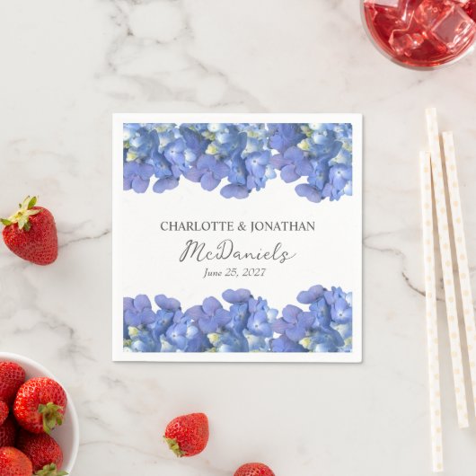 Blauwe hortensia bloemblaadjes bruiloft gepersonal servet (Insitu)