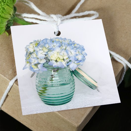 Blauwe hortensia bloemen in pot bruiloft bedankjes labels