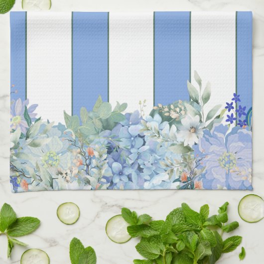 Blauwe Hortensia en Floral Striped Keukenhanddoek (Gevouwen)