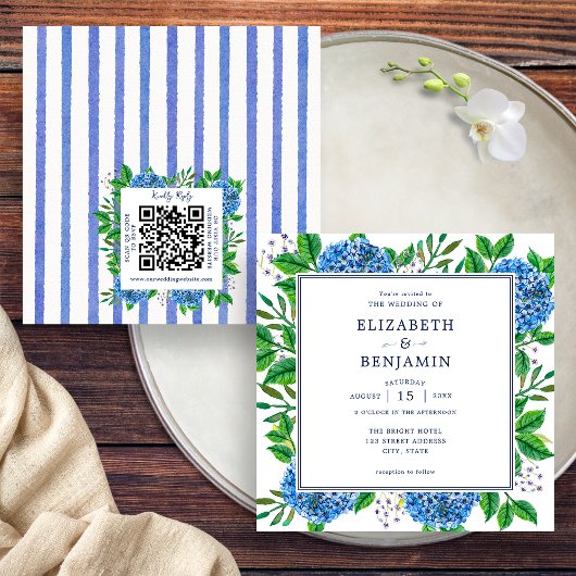 Blauwe hortensia's bruiloft uitnodiging met QR-cod