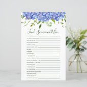 Blauwe hortensia's vinden iemand die douche spel (Staand voorkant)