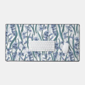 Blauwe Hyacint bloemen op wit Bureaumat (Keyboard & Muis)