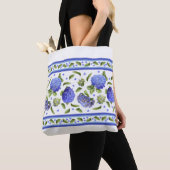 Blauwe Hydrangea Bloemen Botanische Kunst Tote Bag (Dichtbij)