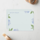 Blauwe Hydrangea Bloemen Lichtgroen Custom Flat Notitiekaartje (Voorkant / Achterkant in situ)