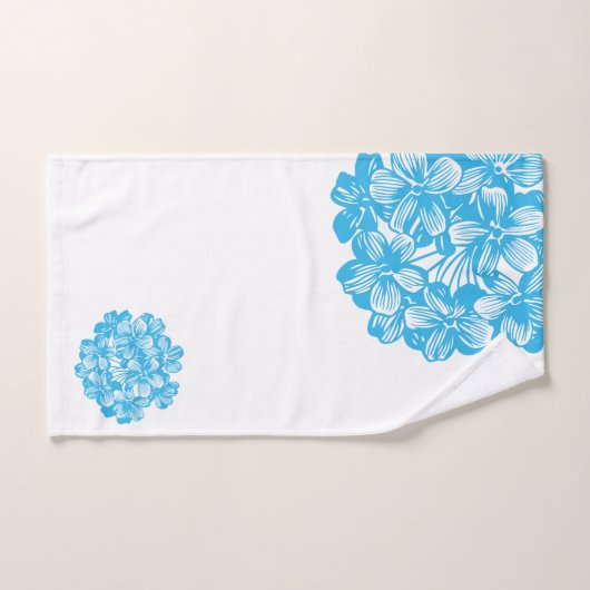 Blauwe hydrangea bloesems - Botanische bloemen Bad Handdoek (Handdoek)