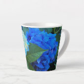 Blauwe hydrangea Blooms Floral Latte Mok (Rechterhoek)