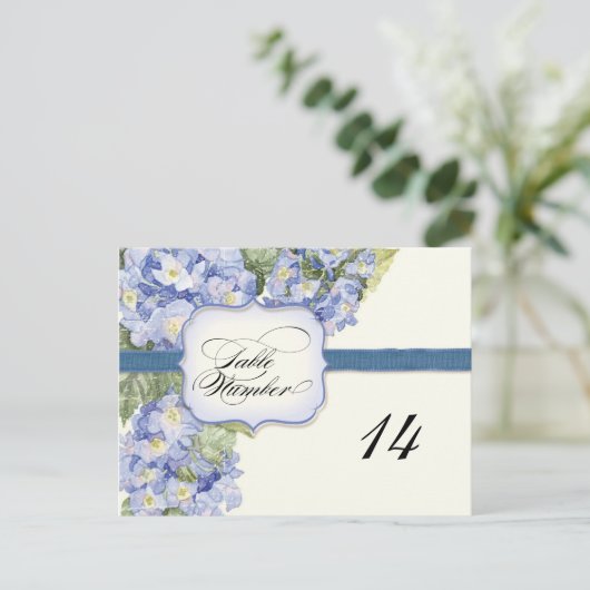 Blauwe Hydrangea Bracket Floral Formele Bruiloft Briefkaart (Staand voorkant)