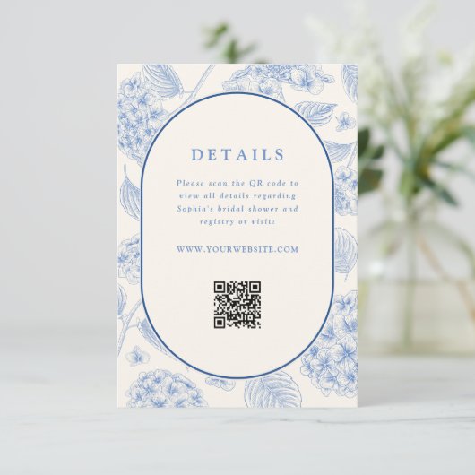 Blauwe Hydrangea Bruiloft QR Code  Informatiekaartje (Staand voorkant)