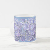 Blauwe hydrangea met witte rand Patroonglas Matglas Koffiemok (Voorkant links)