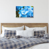 Blauwe hydrangebloem Canvas druk (Insitu (Slaapkamer))
