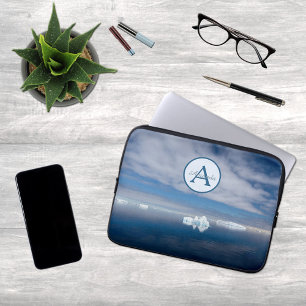 Blauwe ijsfoto van Antarctica met monogram en naam Laptop Sleeve