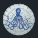 blauwe inktvis met ankers dartbord<br><div class="desc">Deze prachtige antiek octopustekening* uit de 19e eeuw is rechthoekig blauw en geplaatst op een grijs-blauwe ondergrond met nood / grijze ondergrond met een zwak ankerpatroon. Het resultaat is een origineel dartboard dat overeenkomt met uw deken van het nautische en strandthemahuis. De fancy, Victoriaans octopus heeft veel golvende tentakels. Zie...</div>
