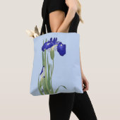 Blauwe IRIES van Ohara Koson Tote Bag (Dichtbij)