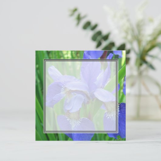  blauwe irisbloemen blanco bruiloft, feest, kaart (Staand voorkant)