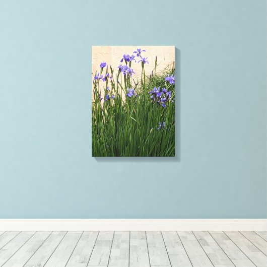  Blauwe Irissen Bloemen Canvas Afdruk (Insitu (Houten vloer))
