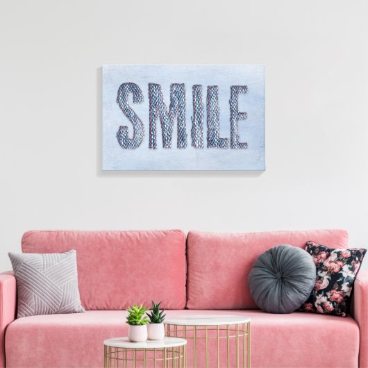 Blauwe Jean Glimlach Canvas Afdruk (Insitu (Woonkamer))