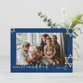 Blauwe kalligrafie Happy Chanoeka familie één foto Feestdagenkaart (Staand voorkant)