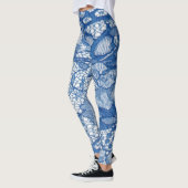 Blauwe kantstof, Afrikaans tule ontwerp. Leggings (Links)