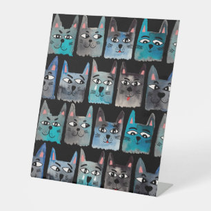 Blauwe katten reclamebord met voetstuk