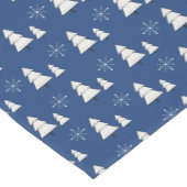 Blauwe kerst met dennen en sneeuwvlokken korte tafelloper (Hoek)