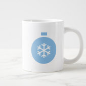 Blauwe kerstbal Mok met cadeau (Rechts)