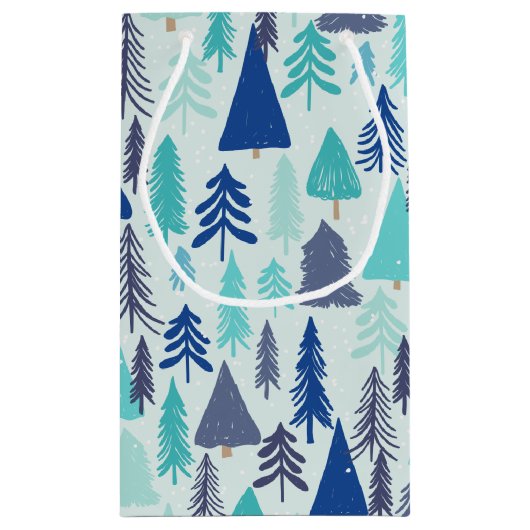Blauwe kerstbomen in een Evergreen Forest Klein Cadeauzakje (Achterkant)
