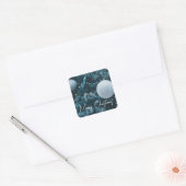 Blauwe kerstboom en kerstballen vierkante sticker (Envelop)