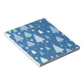 Blauwe kerstboom en sneeuwpatroon notitieblok (Schuin)